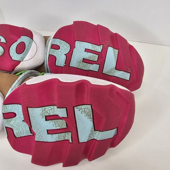 Sorel Women's Size 7 Kinetic Impact Lace Fashion Sneakers White w/Green. - Picture 14 of 15